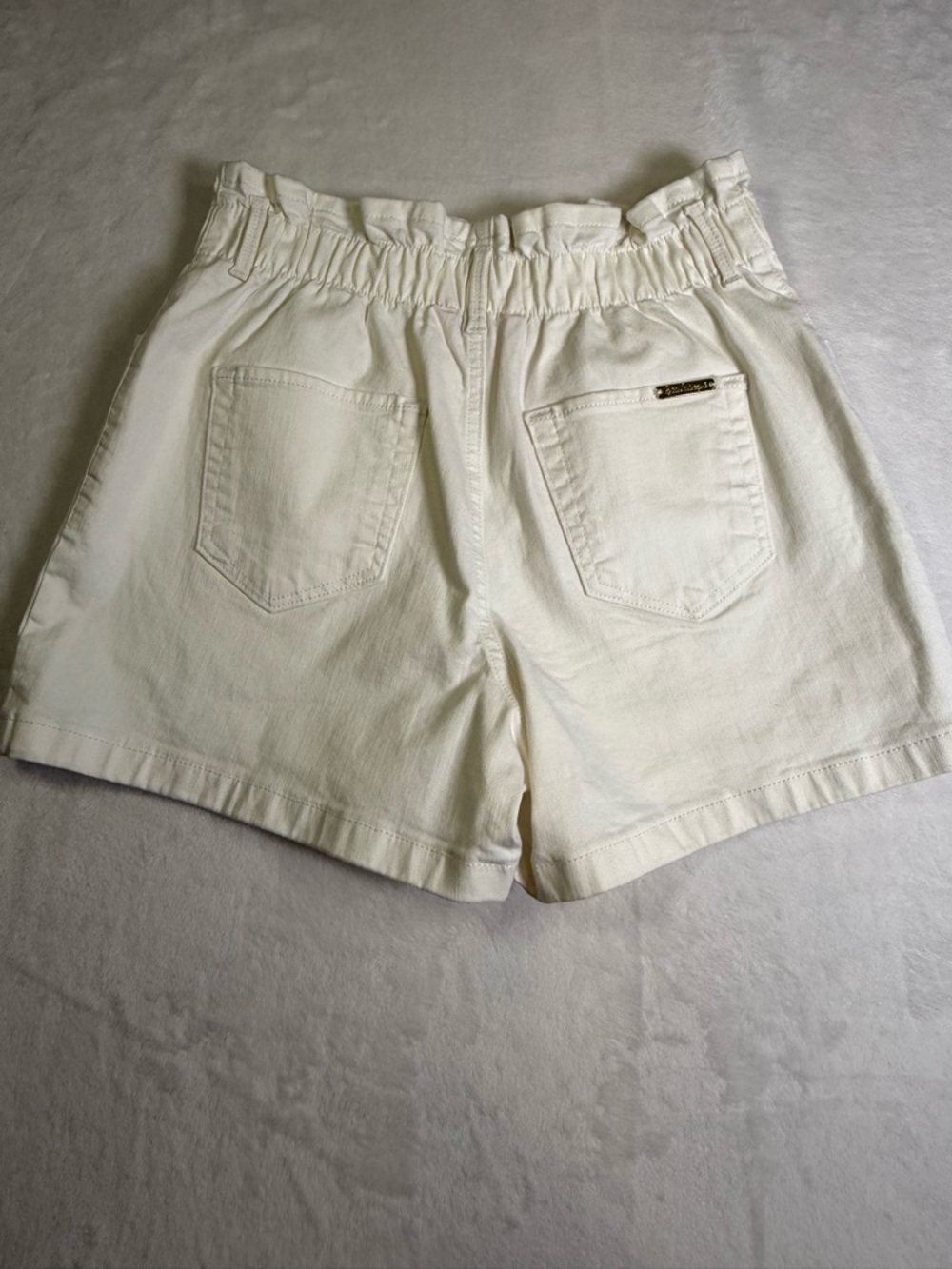 Lilly Pulitzer Neva White High-Waist Ruffled Button-Front Shorts NWT - Picture 6 of 7